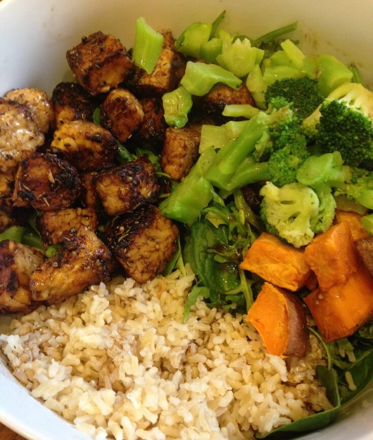 maple balsamic tempeh with broccoli and rice