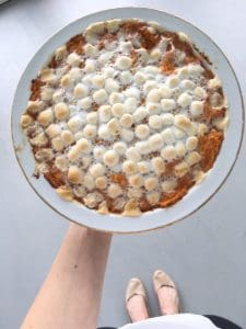 pumpkin pie with marshmellos on top