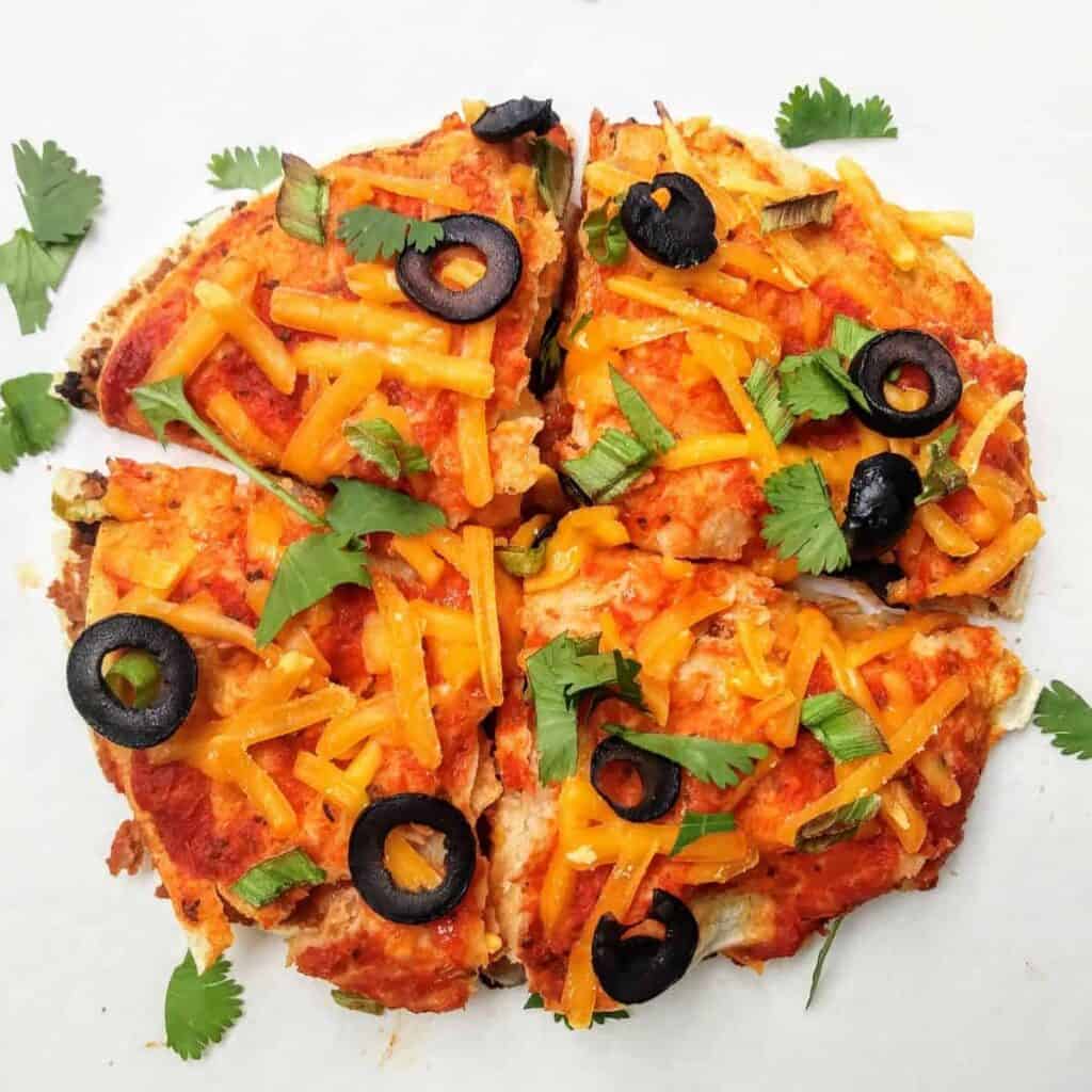 veggie pizza with olives
