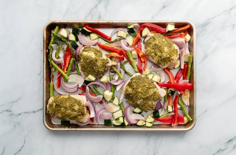 one pan chicken thighs and veggies