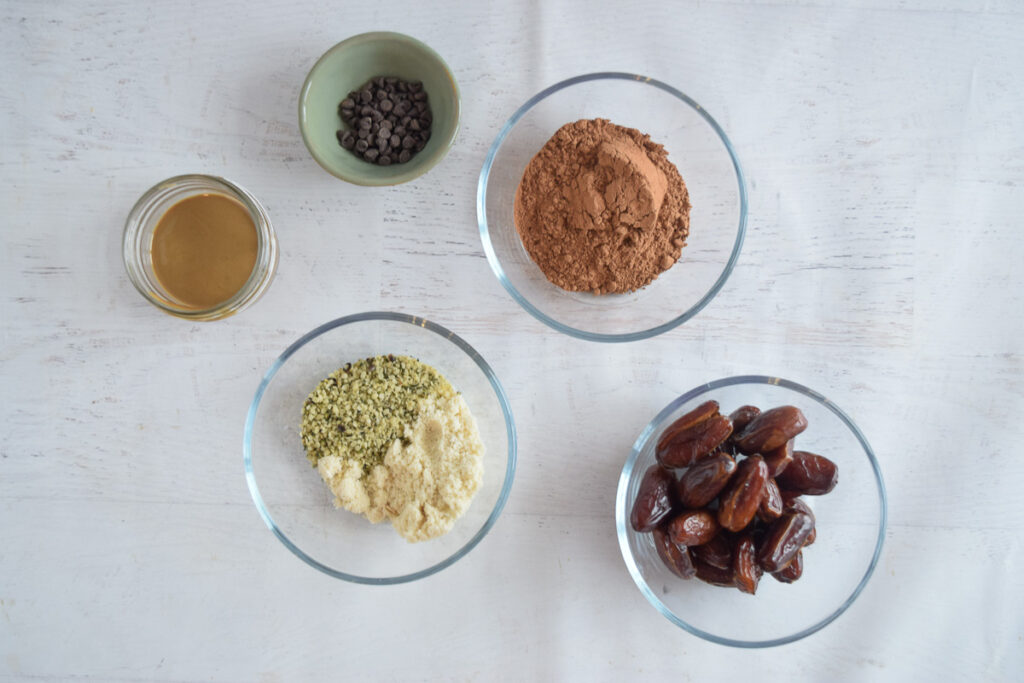 No Bake brownie bites made with dates, cocoa powder, almond flour and hemp seeds, perfect for quick, healthy treats.